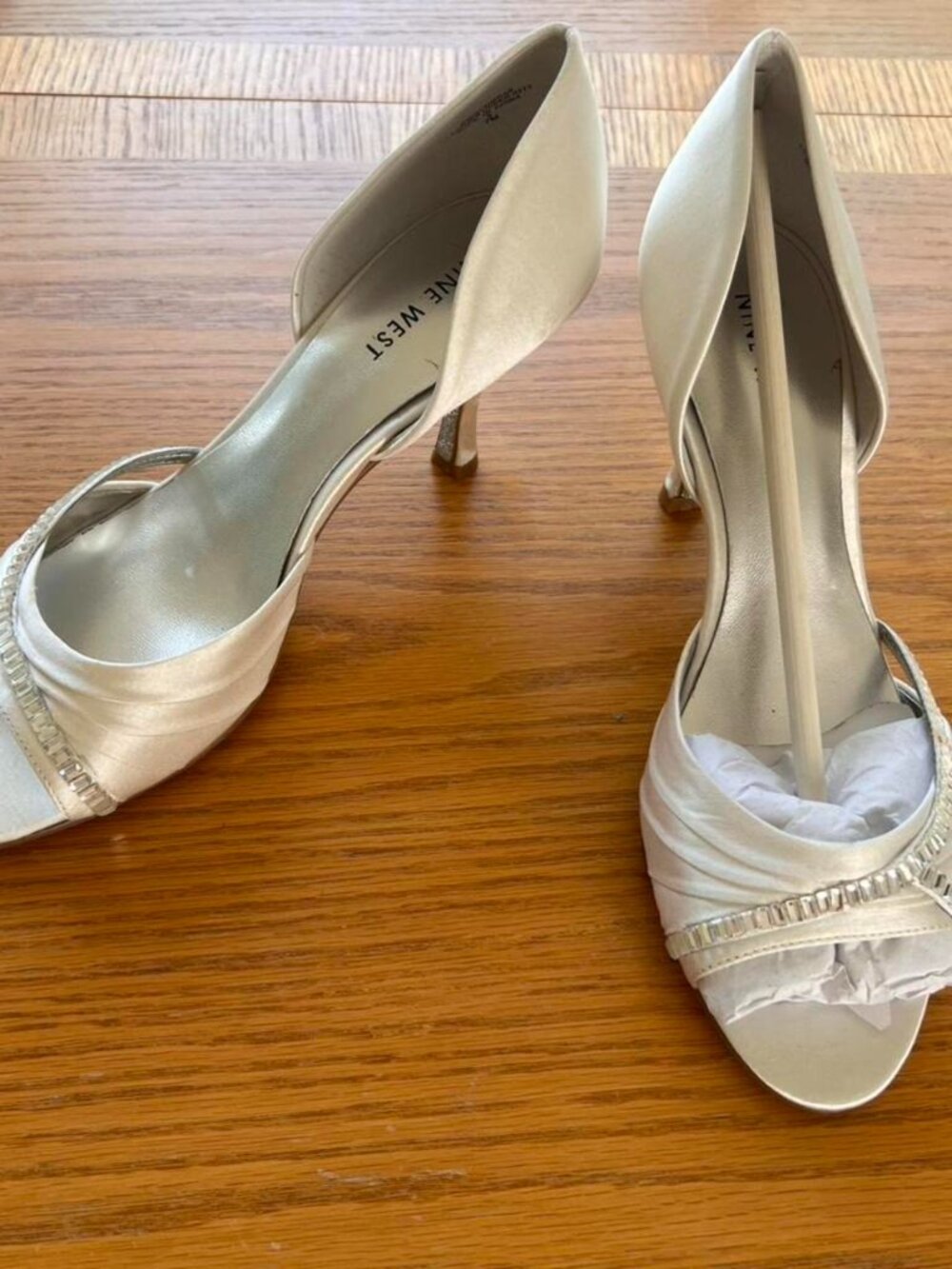 Nine West Women's White and Cream Courts